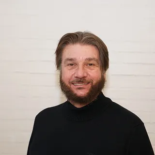 Kirkesanger og kordegnevikar, Sven Århammar