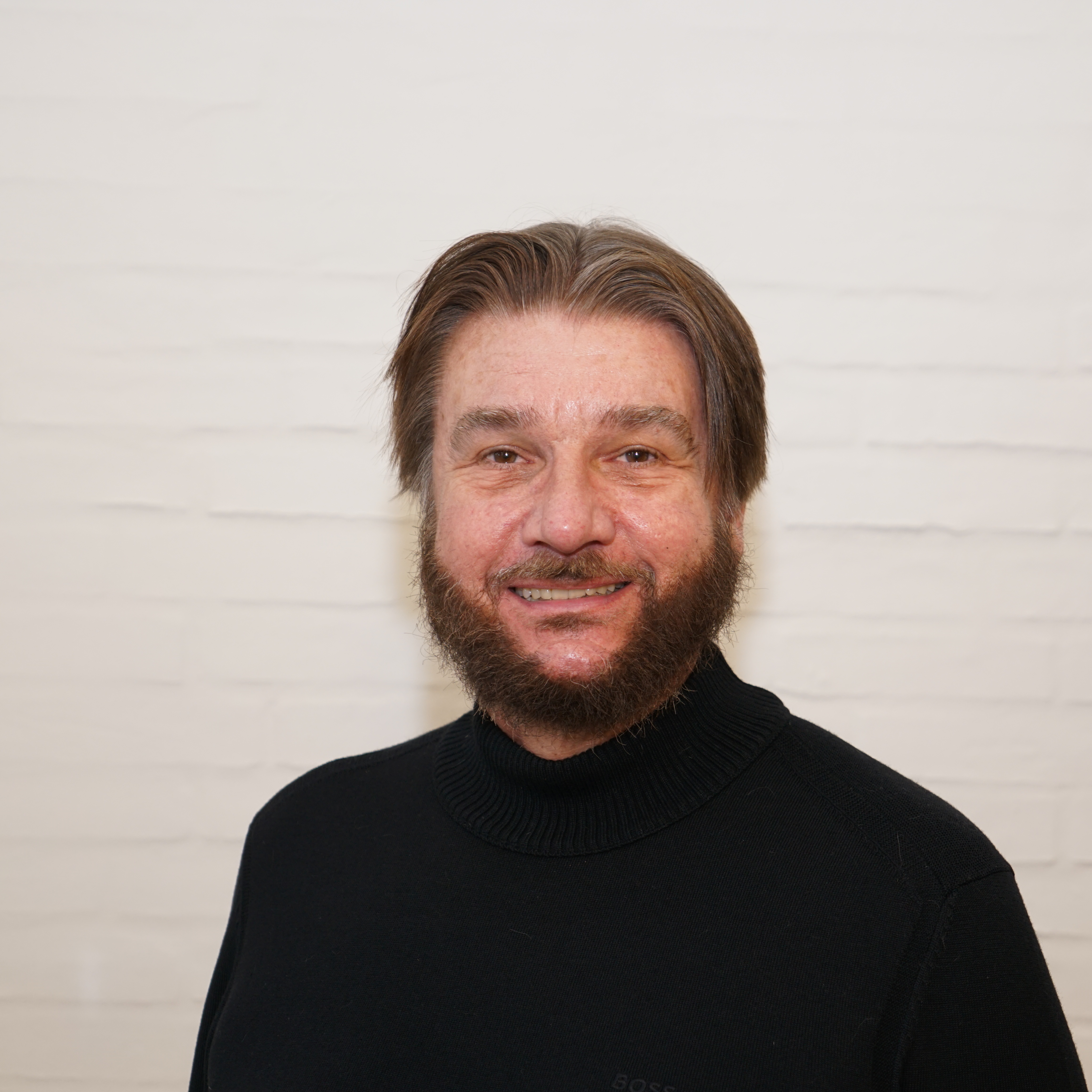 Kirkesanger og kordegnevikar, Sven Århammar